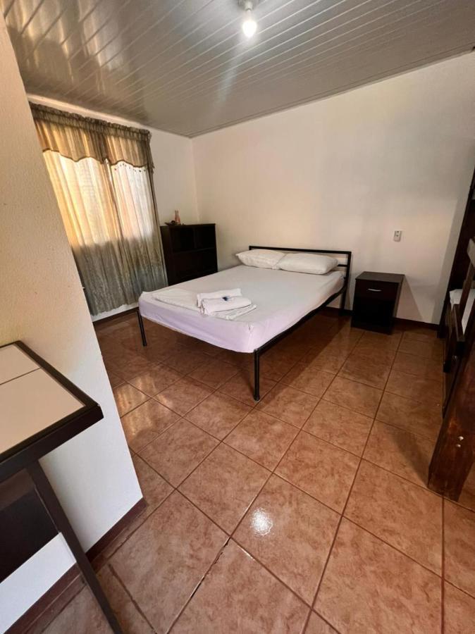 Cabinas Playa Bandera Bed & Breakfast Parrita Exterior photo